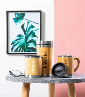 TAZAS Y JARRAS Tazas y jarras